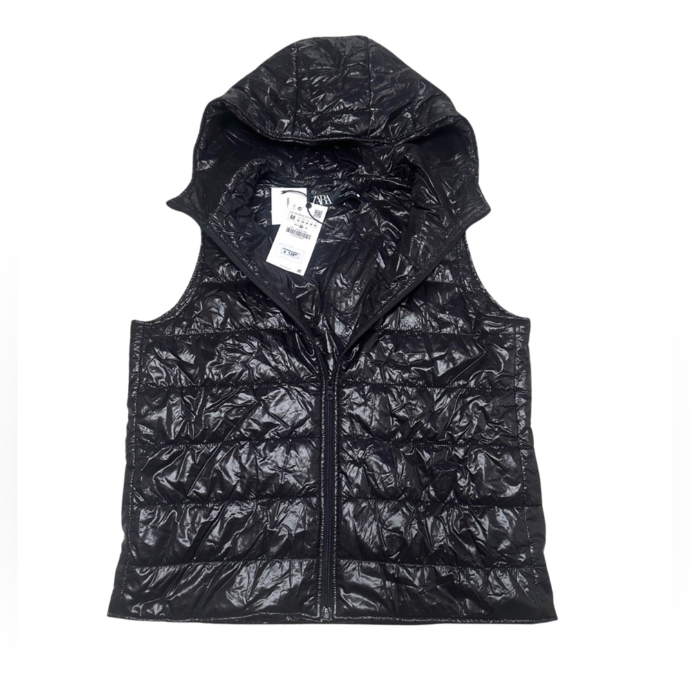 MAKE AN OFFER Zara Sleeveless Puffer Vest NWT